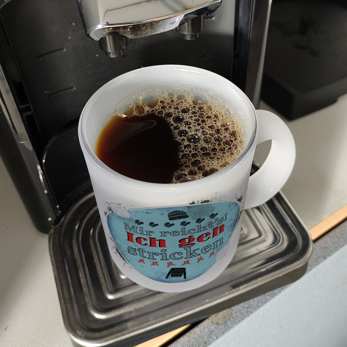 Kaffeebecher mit Spruch: Mir reicht's! Ich geh stricken