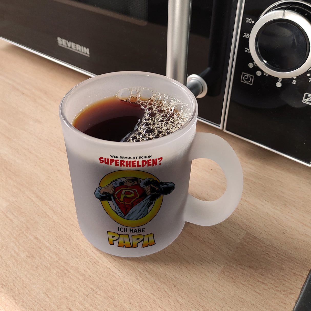 Kaffeebecher Comic mit Spruch - Wer braucht schon Superhelden? Ich habe Papa
