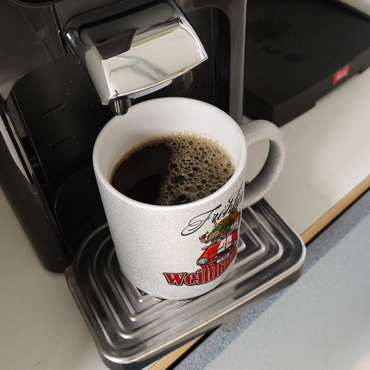 Fröhliche Weihnachten Kaffeebecher mit lustigem Weihnachtsmotiv