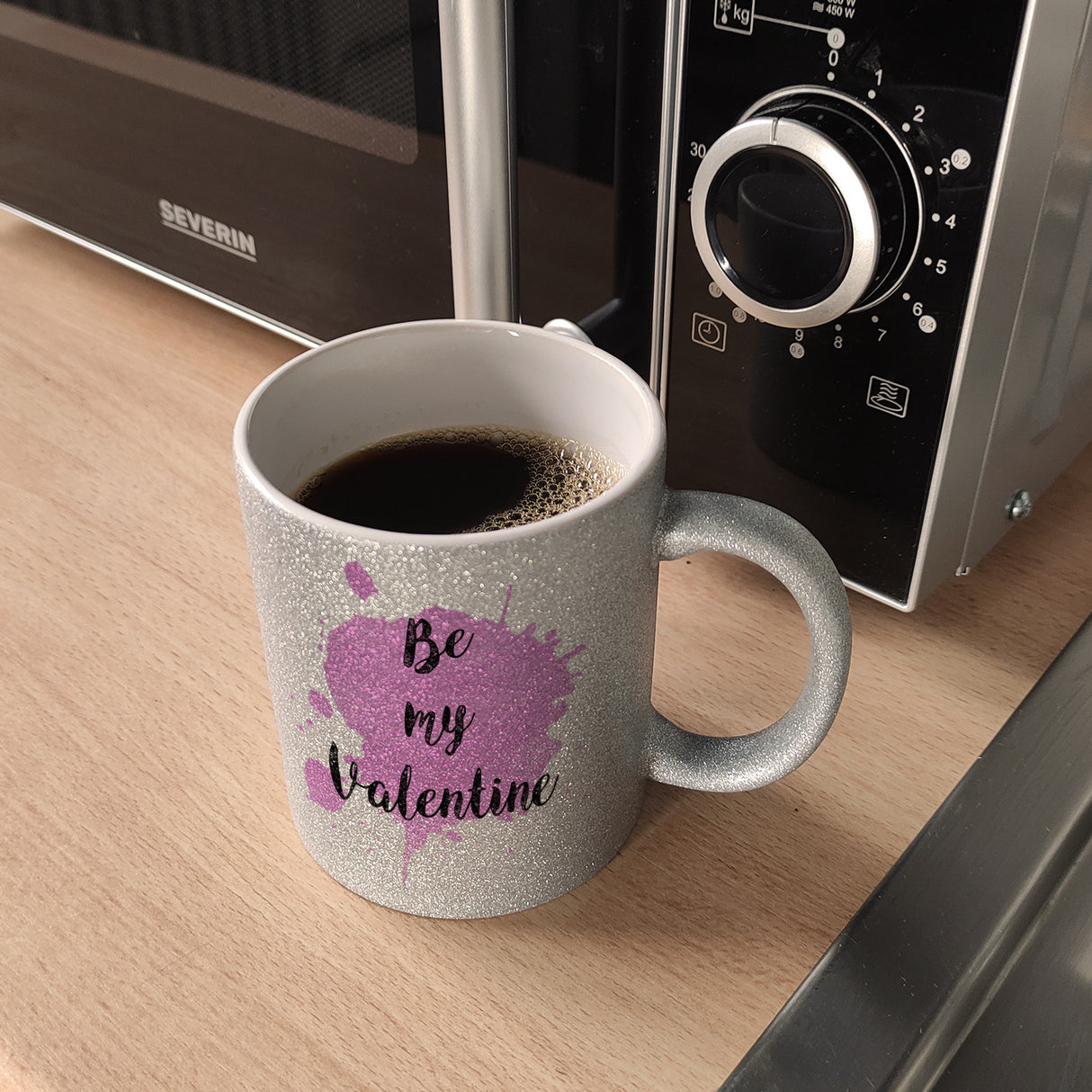 Be my Valentine Kaffeebecher mit rosa Farbkleks
