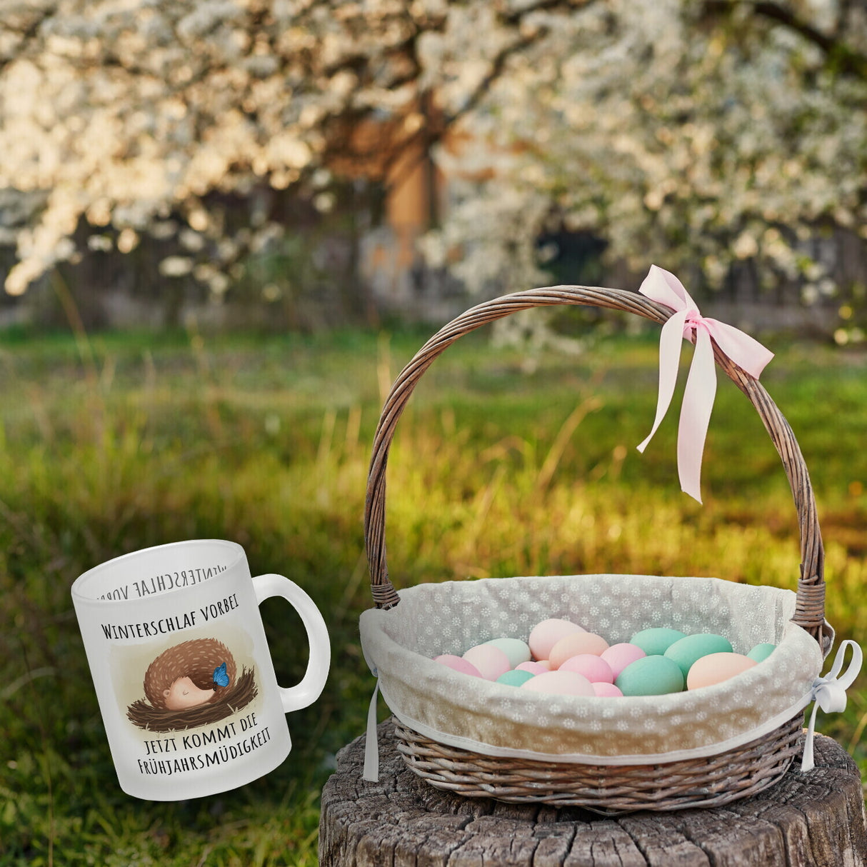 Winterschlaf vorbei jetzt kommt die Frühjahrsmüdigkeit Igel Kaffeebecher