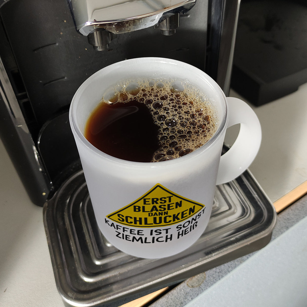 Erst blasen dann schlucken Kaffeebecher mit Spruch