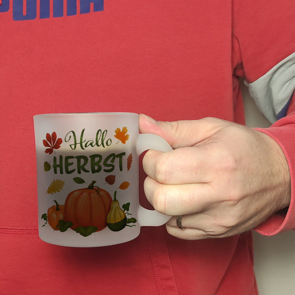 Hallo Herbst Kaffeebecher mit hübschen Kürbissen