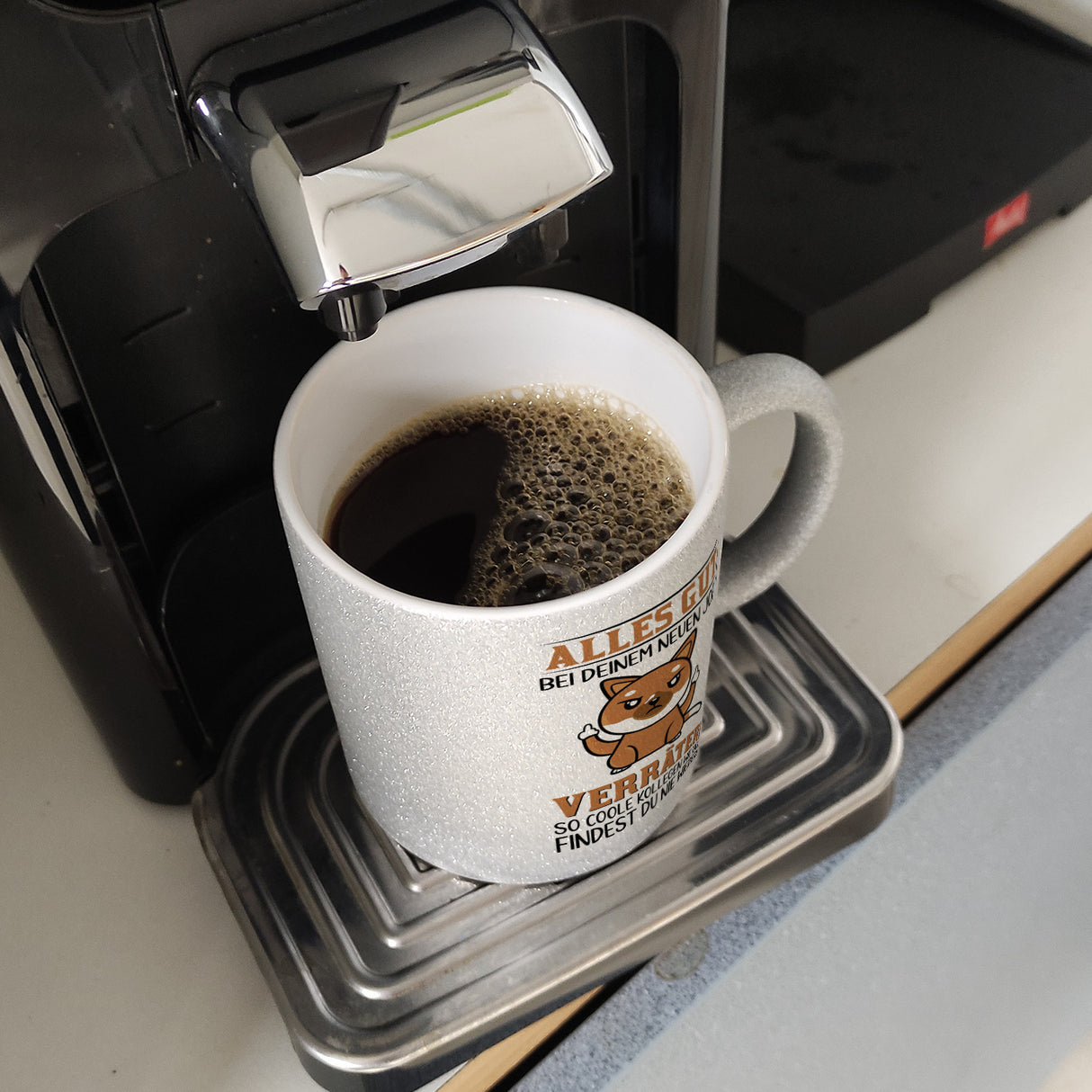 Verräter Kaffeebecher mit Spruch Alles Gute bei deinem neuen Job