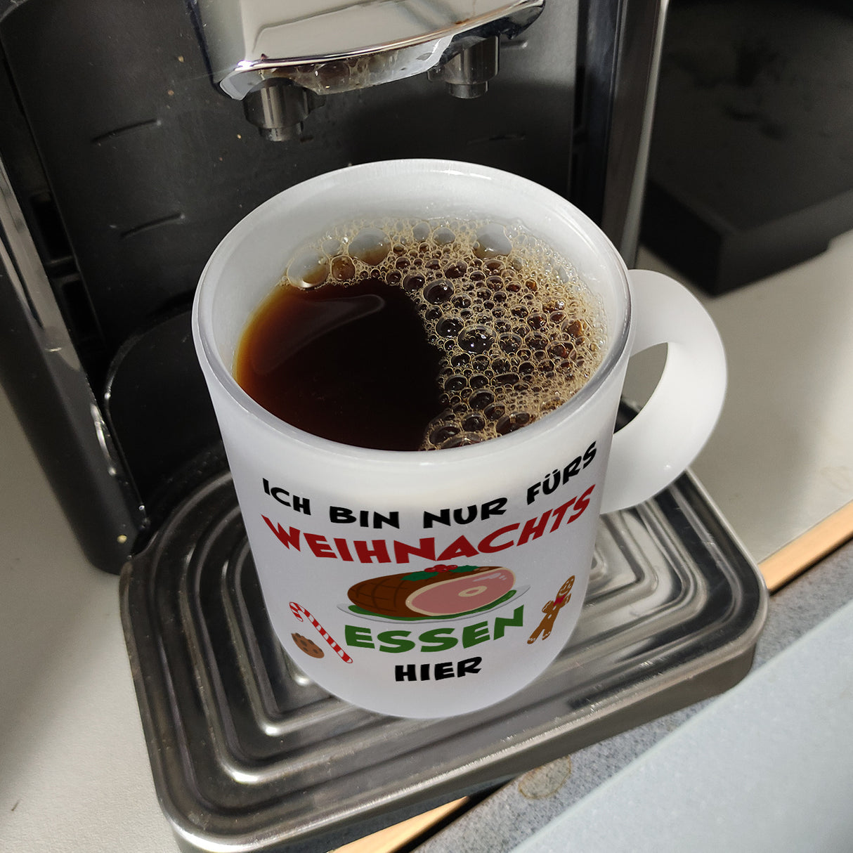 Weihnachtsessen Kaffeebecher mit Spruch Ich bin nur fürs Essen hier