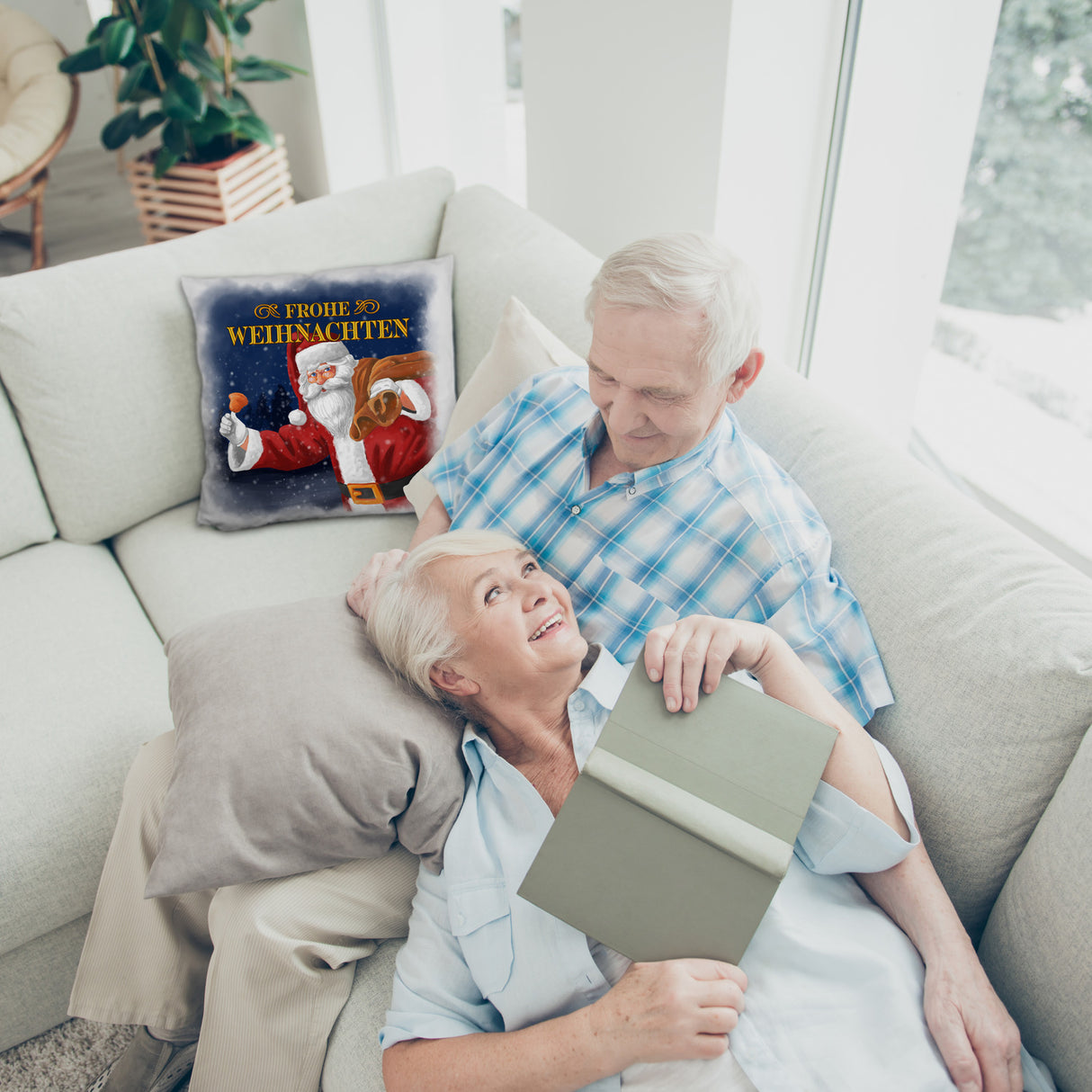 Traditioneller Weihnachtsmann Kissen mit Spruch Frohe Weihnachten