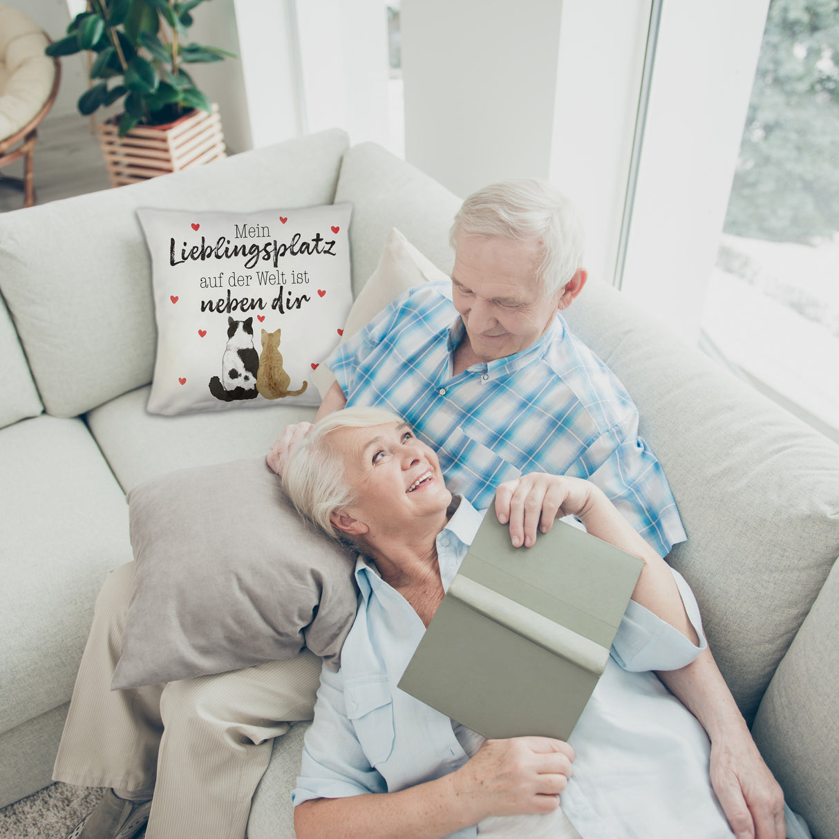 Katzenpaar Kissen mit Spruch Mein Lieblingsplatz ist bei dir