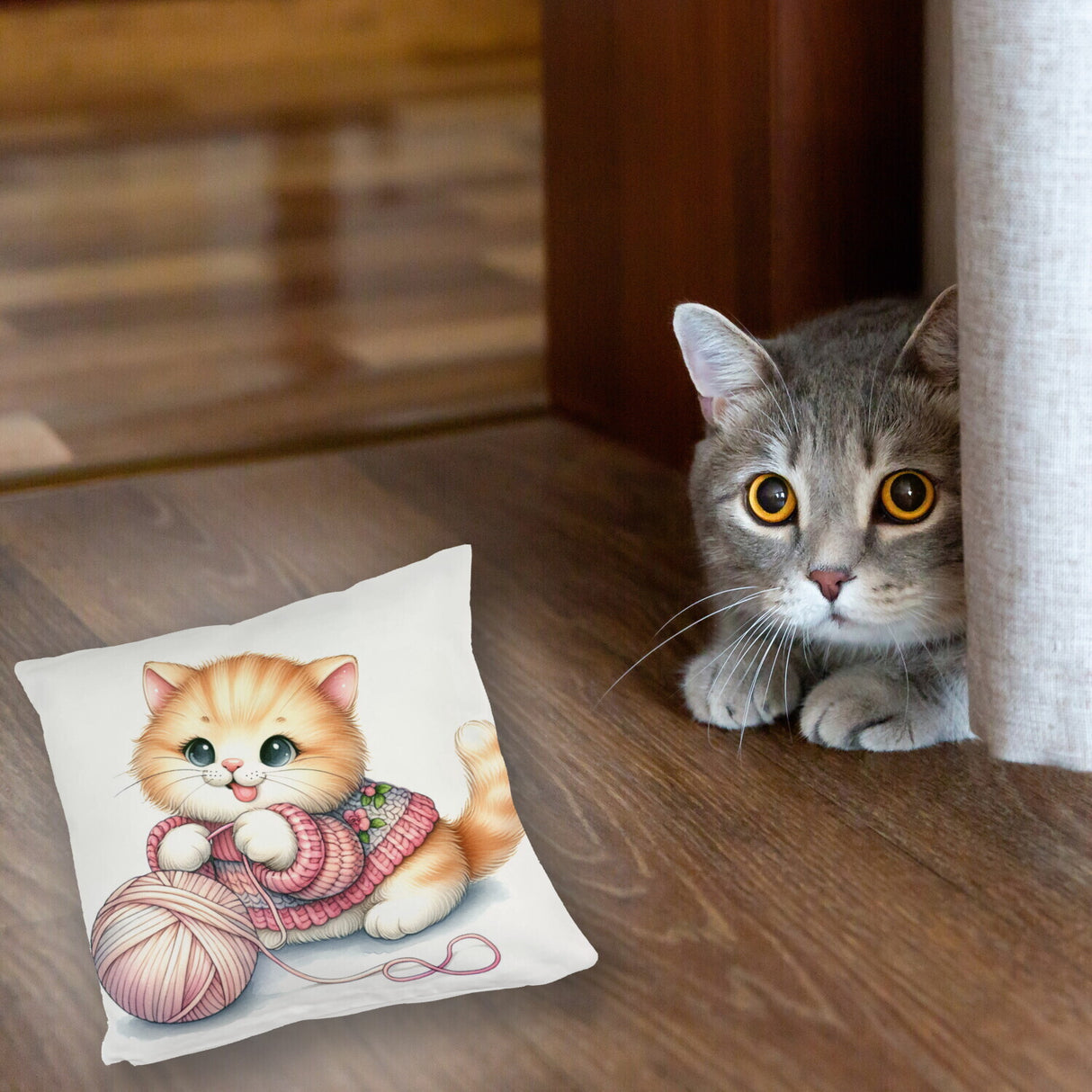 Katzenbaby mit Wollknäuel Kissen