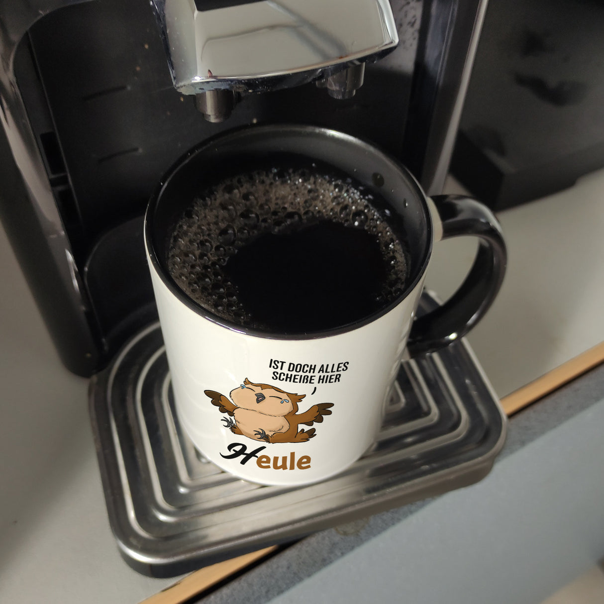Eule - Heule Kaffeebecher mit Spruch Ist doch alles scheiße hier