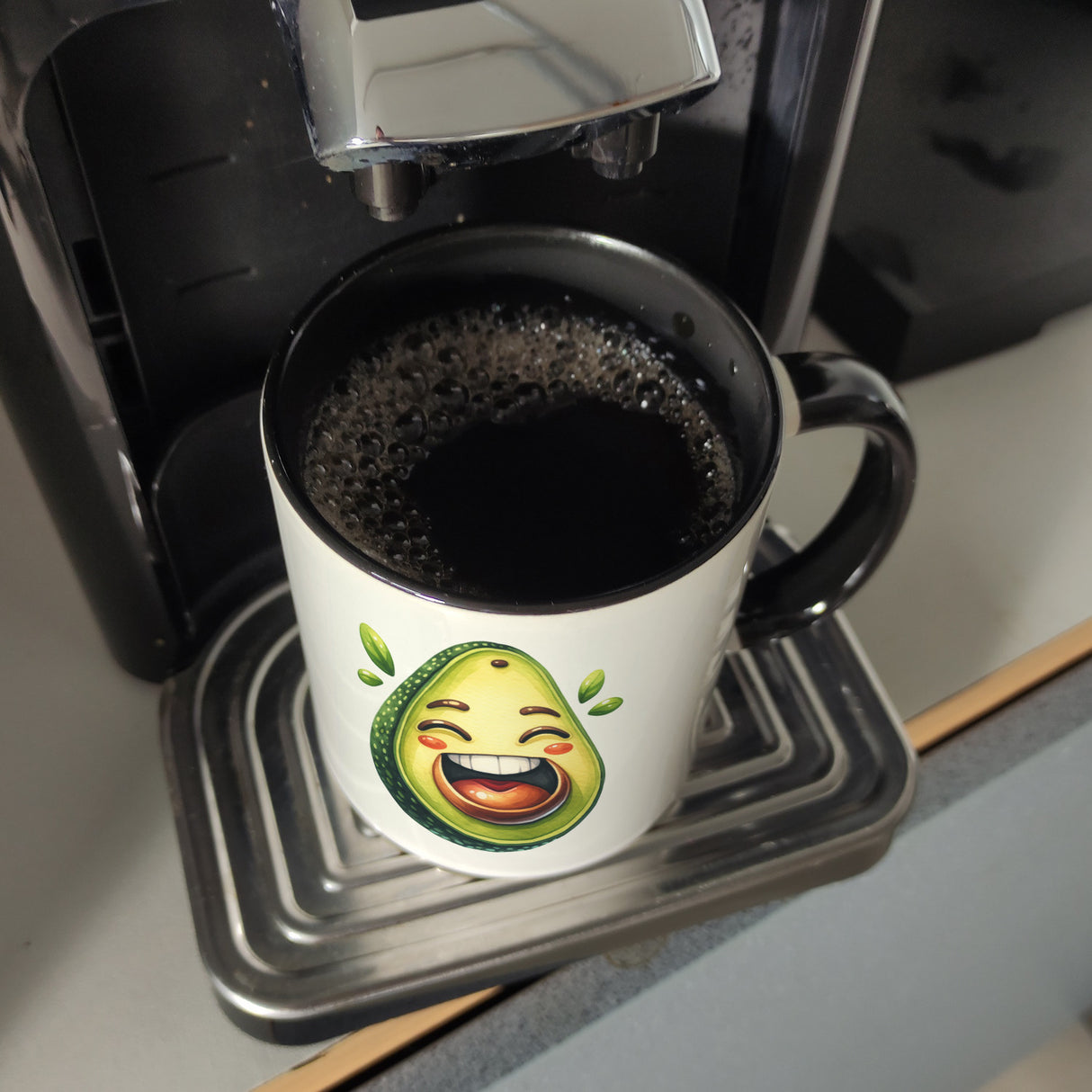 Lachende Avocado Kaffeebecher