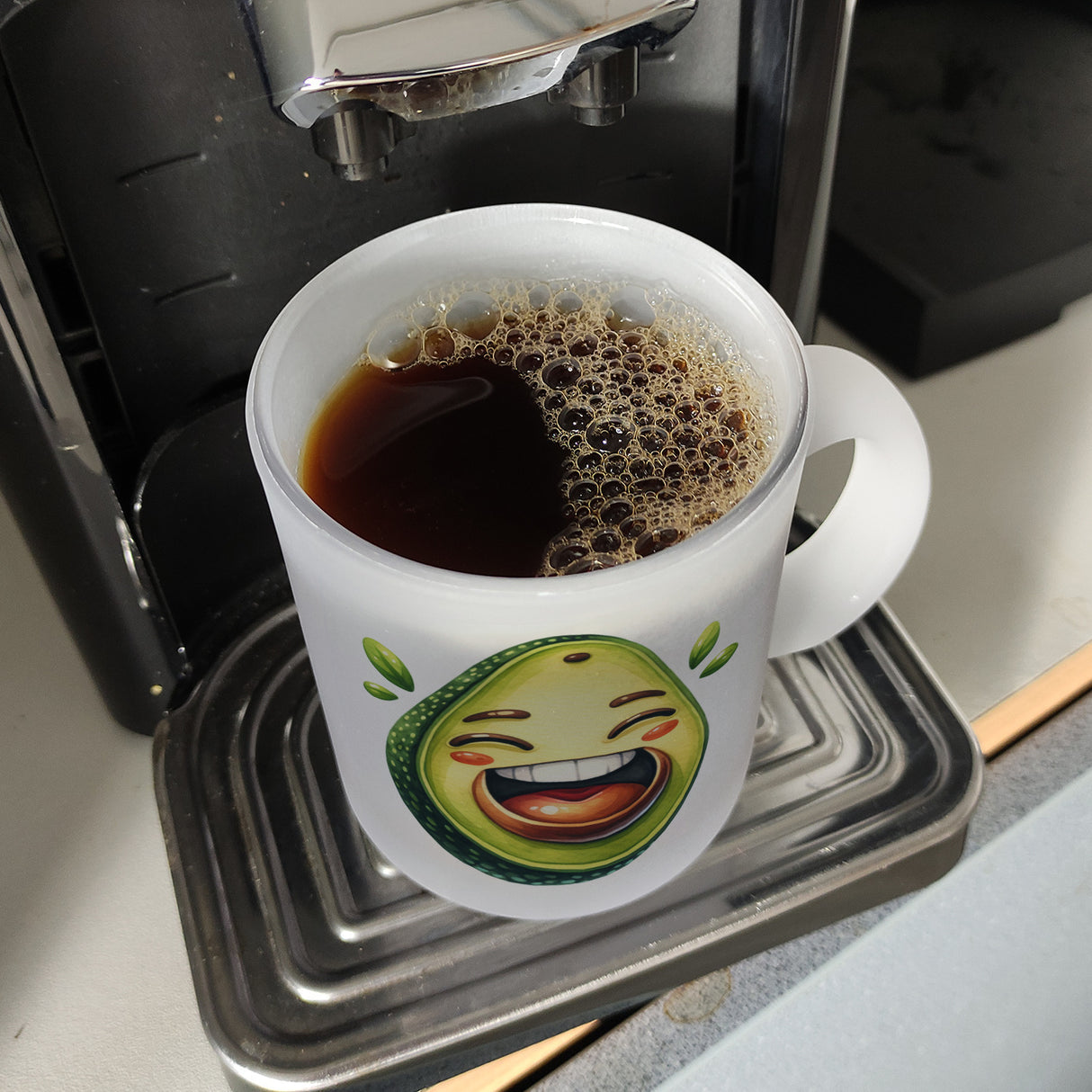 Lachende Avocado Kaffeebecher
