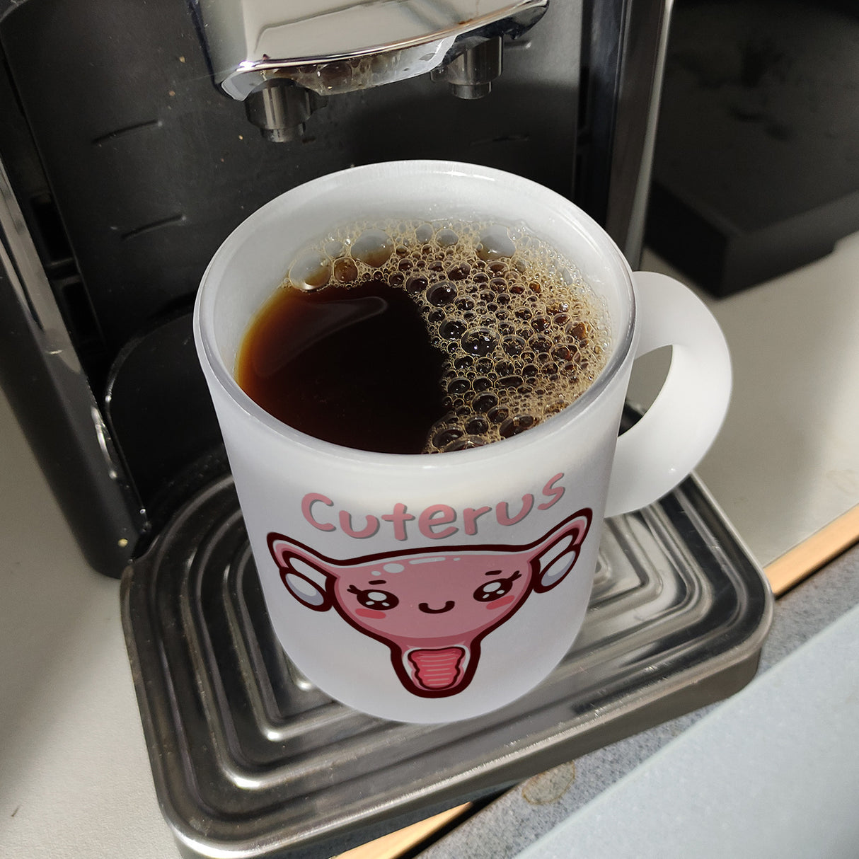 Gebärmutter Kawaii Kaffeebecher mit Spruch Cuterus
