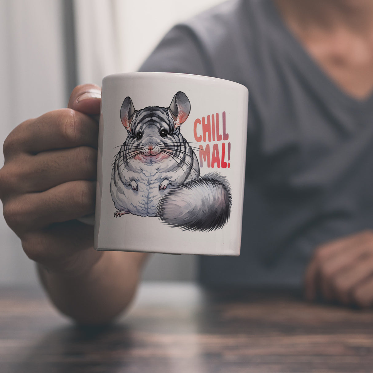 Pummeliges Chinchilla Kaffeebecher mit Spruch Chill mal