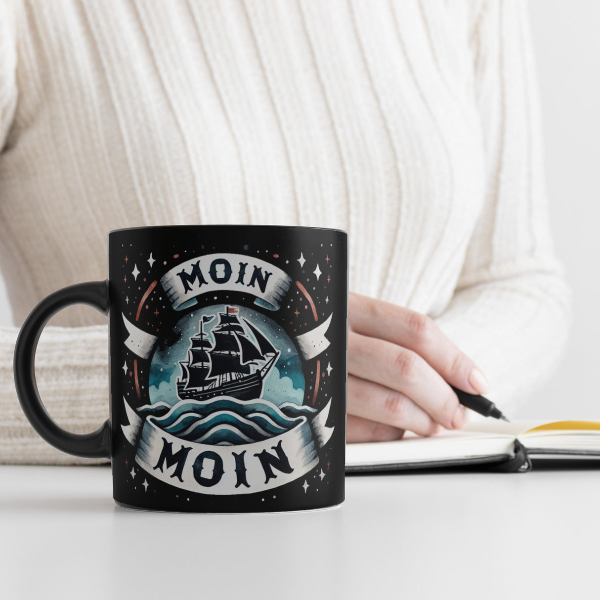Segelschiff Moin Moin Tasse in Schwarz