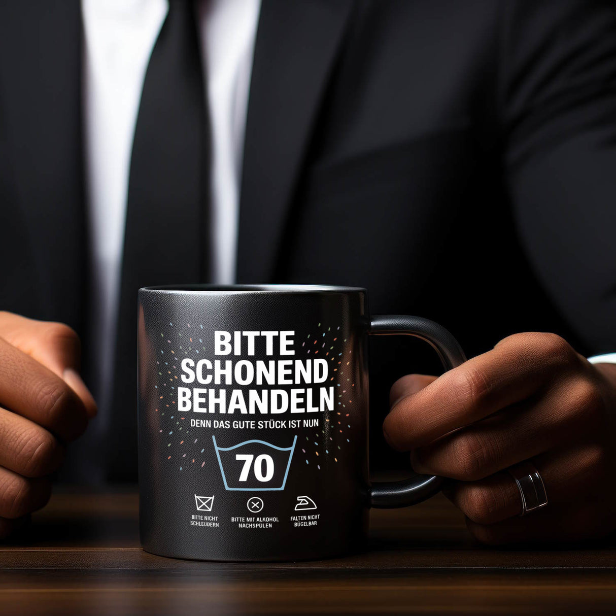 Wäschepflegeetikett Kaffeebecher bitte schonend behandeln wird 70