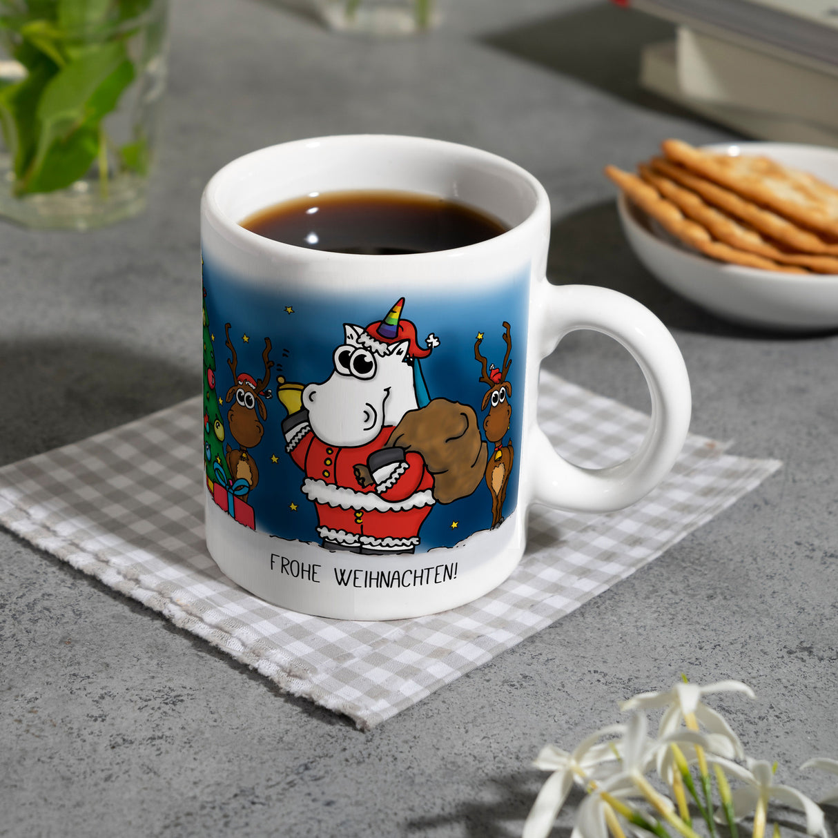 Honeycorns Kaffeebecher mit Einhorn Weihnachtsmann Motiv und Spruch: Frohe Weihnachten