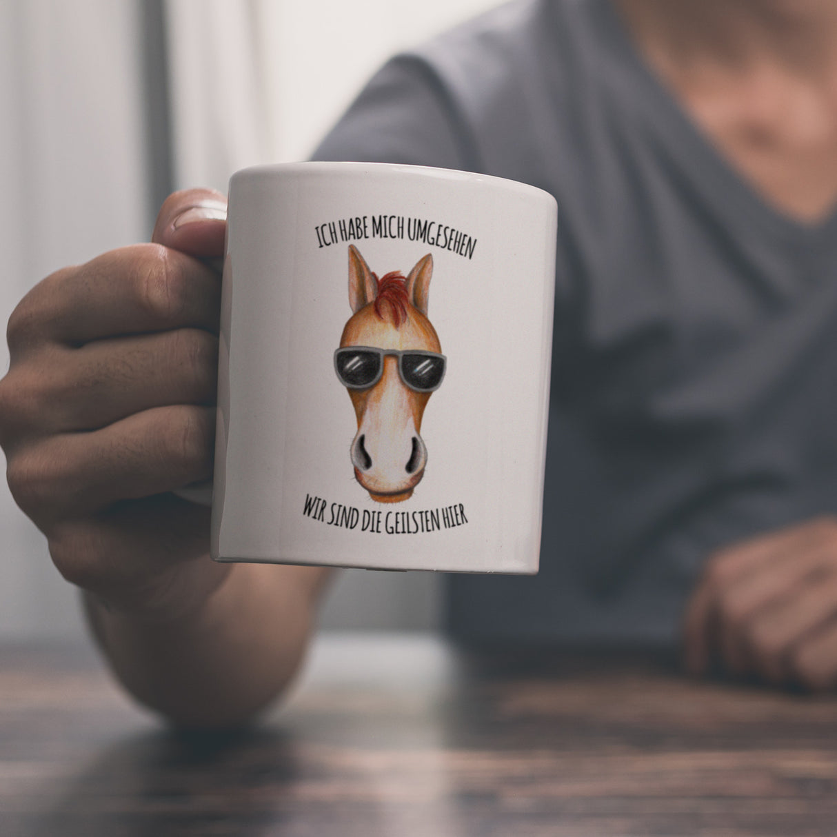 Ich habe mich umgesehen, wir sind die Geilsten hier Kaffeebecher mit Pferd