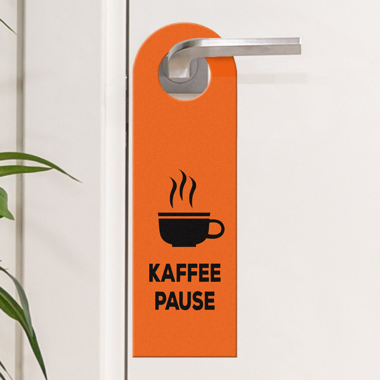 Büro Türhänger in Orange mit Kaffee Motiv und Spruch: Kaffeepause