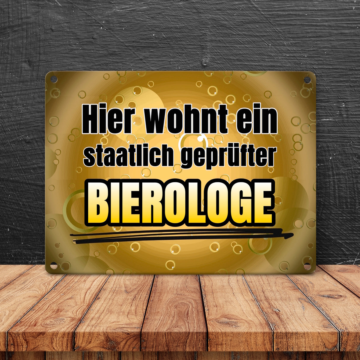Hier wohnt ein staatlich geprüfter Bierologe Metallschild im Bierdesign