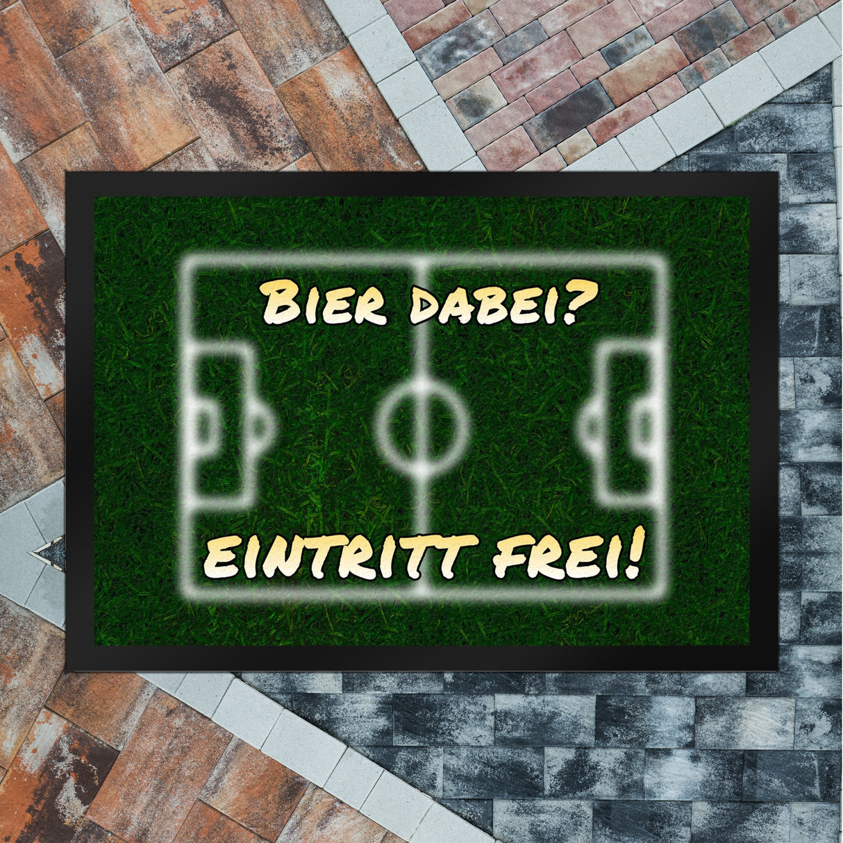 Fußballer Fußmatte in 35x50 cm mit Rasenmotiv und Spruch Bier dabei? Eintritt frei!