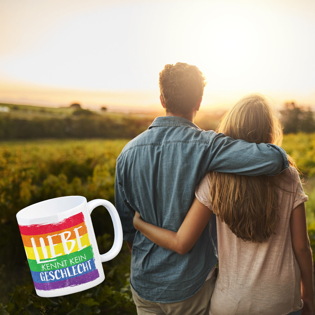 Liebe kennt kein Geschlecht Kaffeebecher mit Regenbogenflagge
