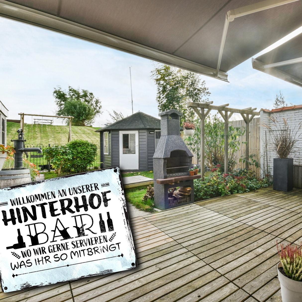 Willkommen an unserer Hinterhofbar Metallschild mit lustigem Spruch