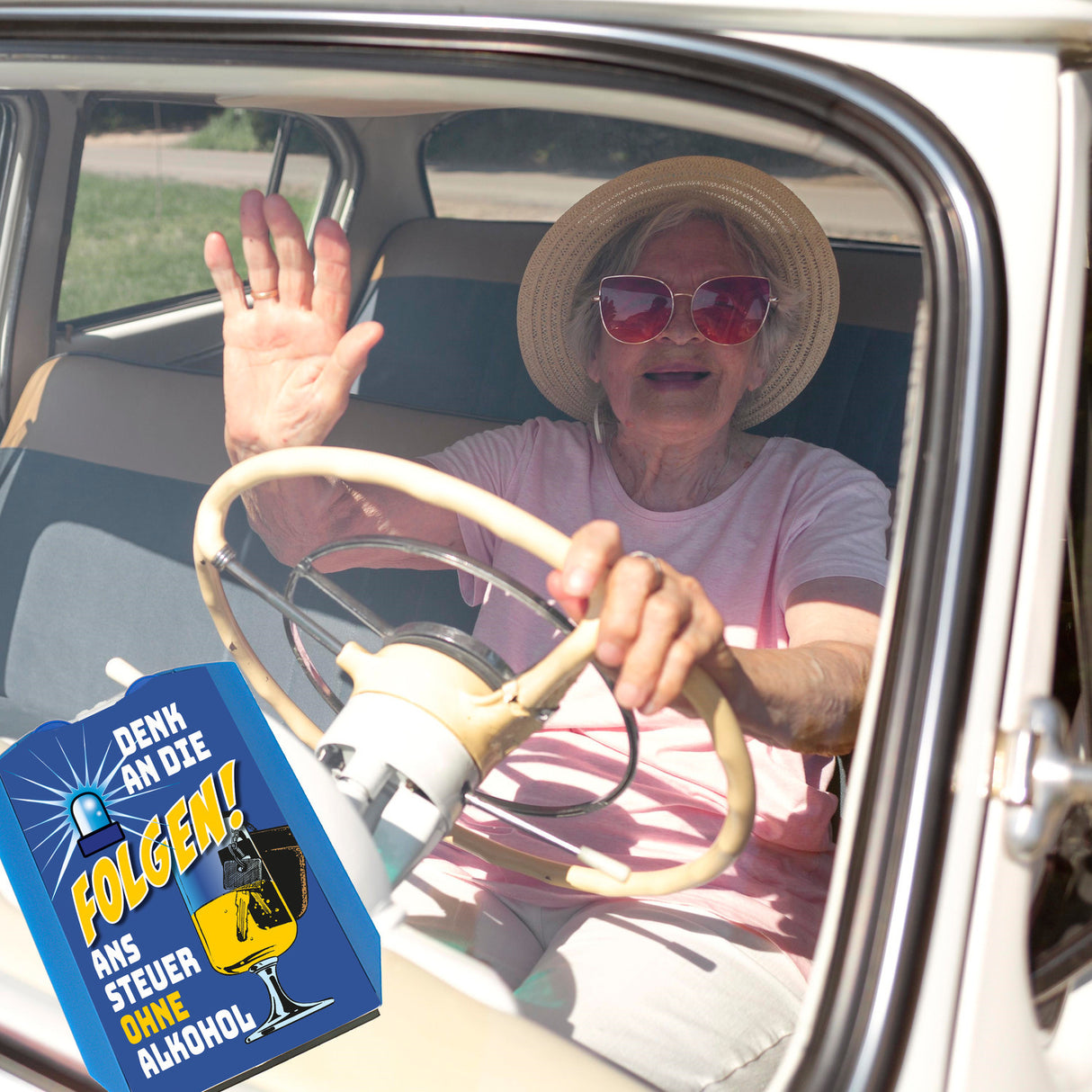 Parkscheibe zum Thema don't drink and drive mit Bierglas und Autoschlüssel Motiv
