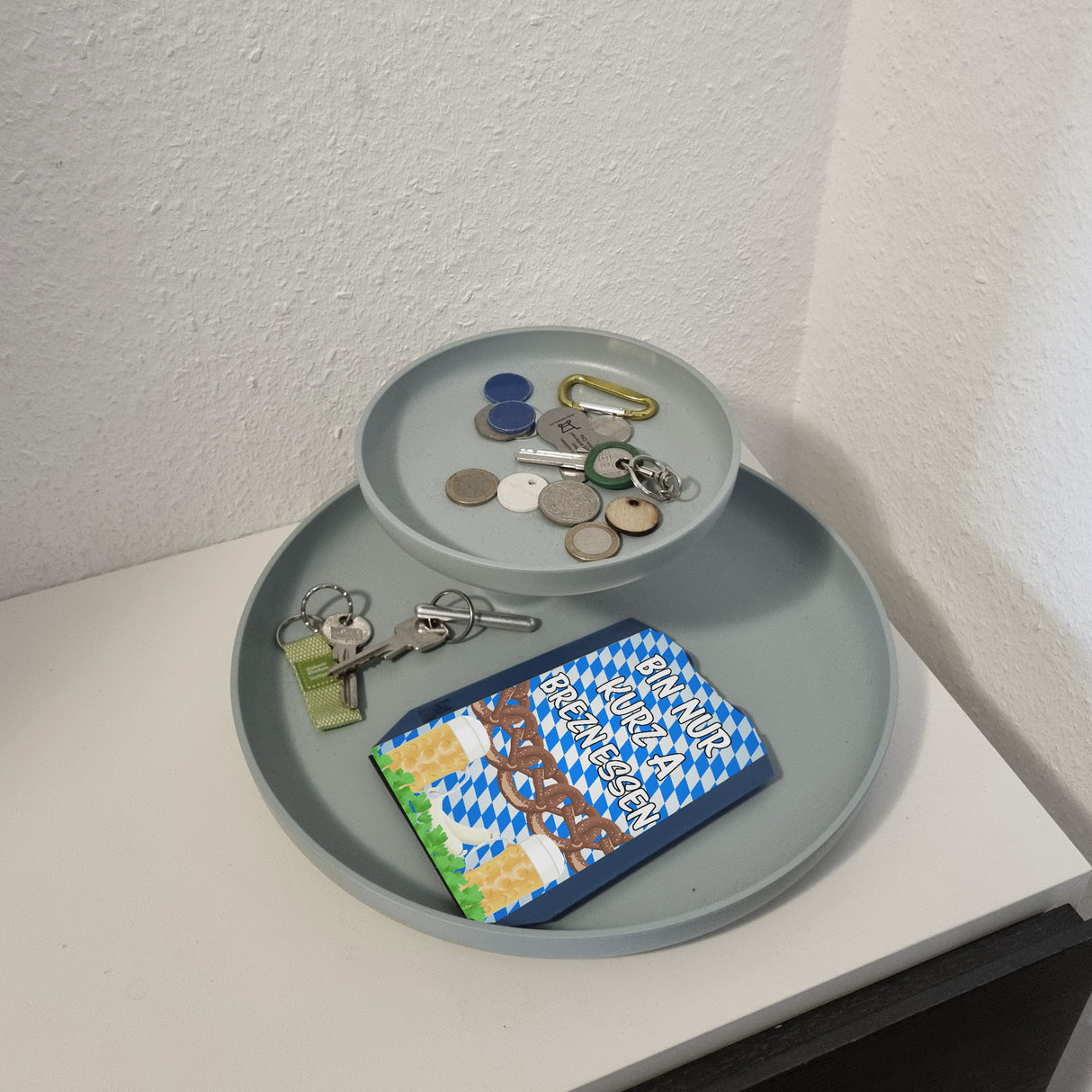 Bin nur kurz a Brezn essen Bayrische Parkscheibe mit Bier und Brezeln