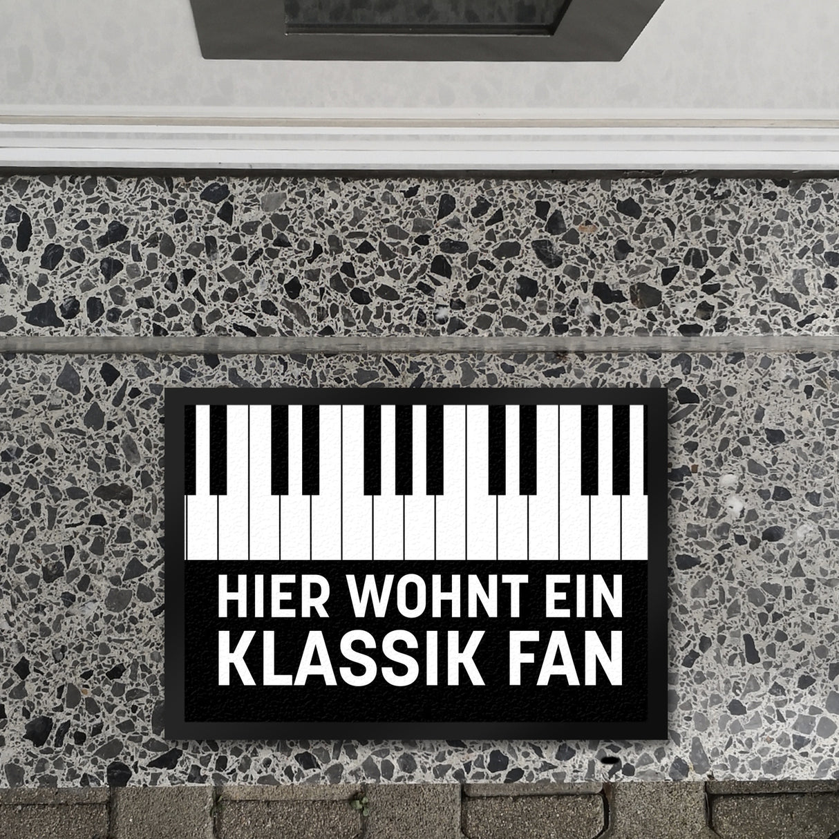 Hier wohnt ein Klassik Fan Fußmatte mit Klavier Motiv