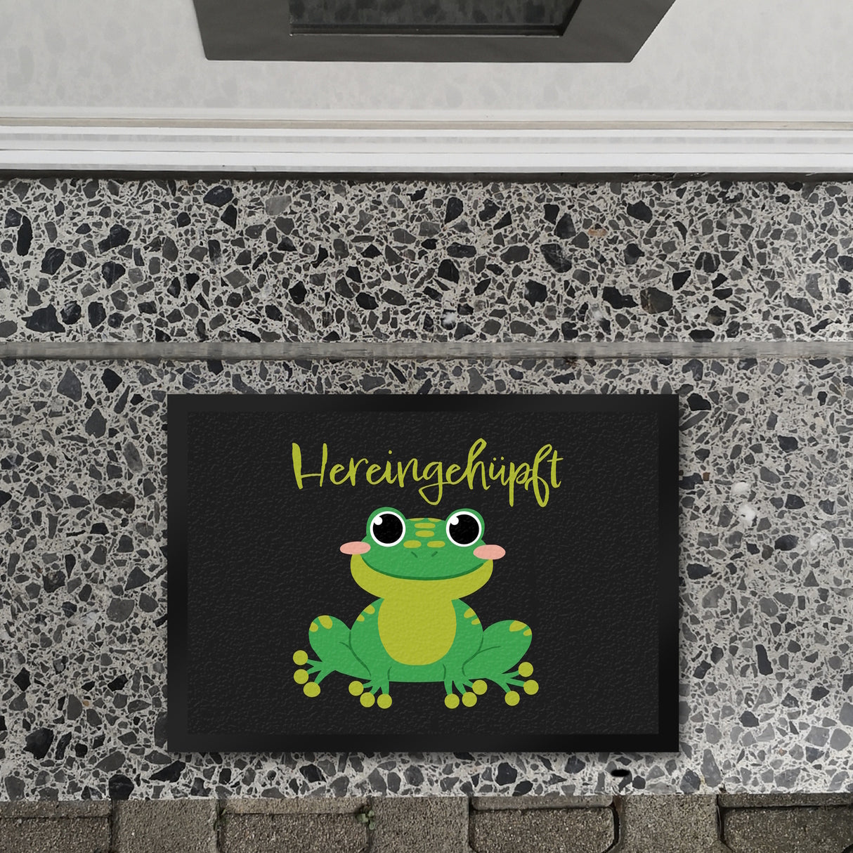 Hereingehüpft Fußmatte mit süßem Frosch