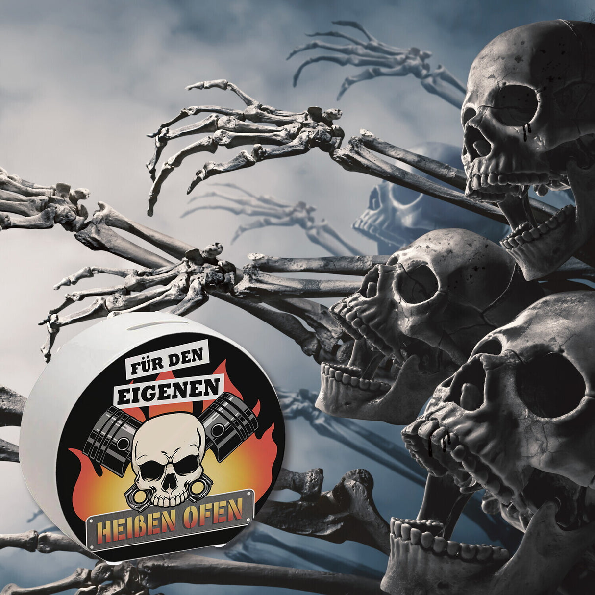 Für den eigenen heißen Ofen Spardose mit Totenkopf und Kolben