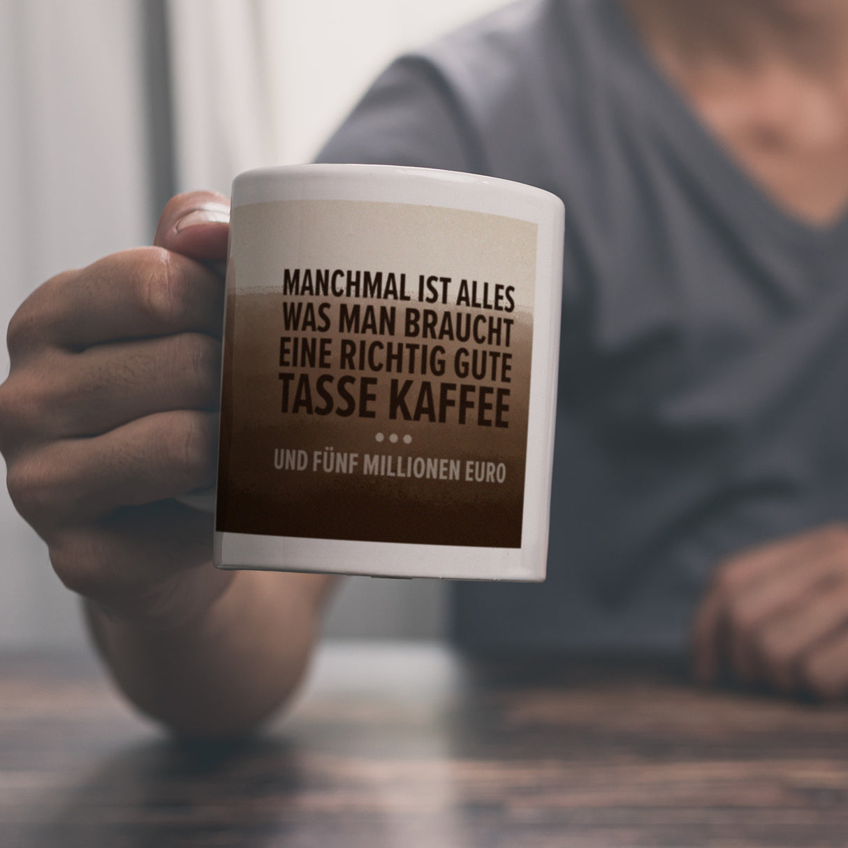 Tasse Kaffee und fünf Millionen Euro Kaffeebecher