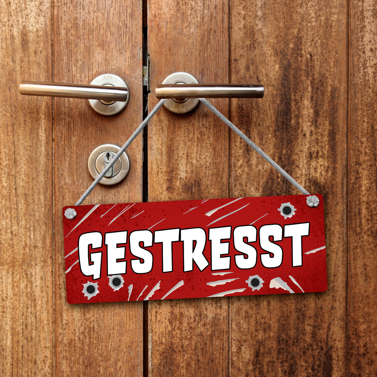 Gestresst oder entspannt Wendeschild mit Einschusslöchern