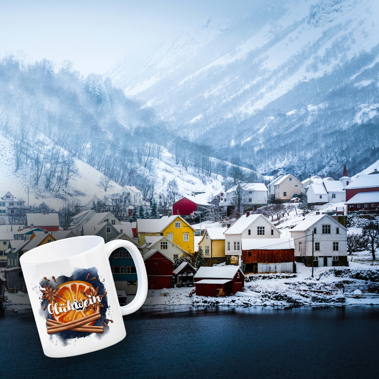 Glühweintasse mit Glühweinzutaten Kaffeebecher