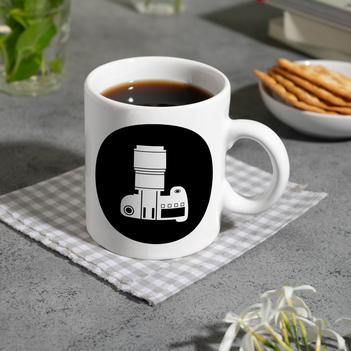 Fotografie Kaffeebecher mit Kamera Motiv