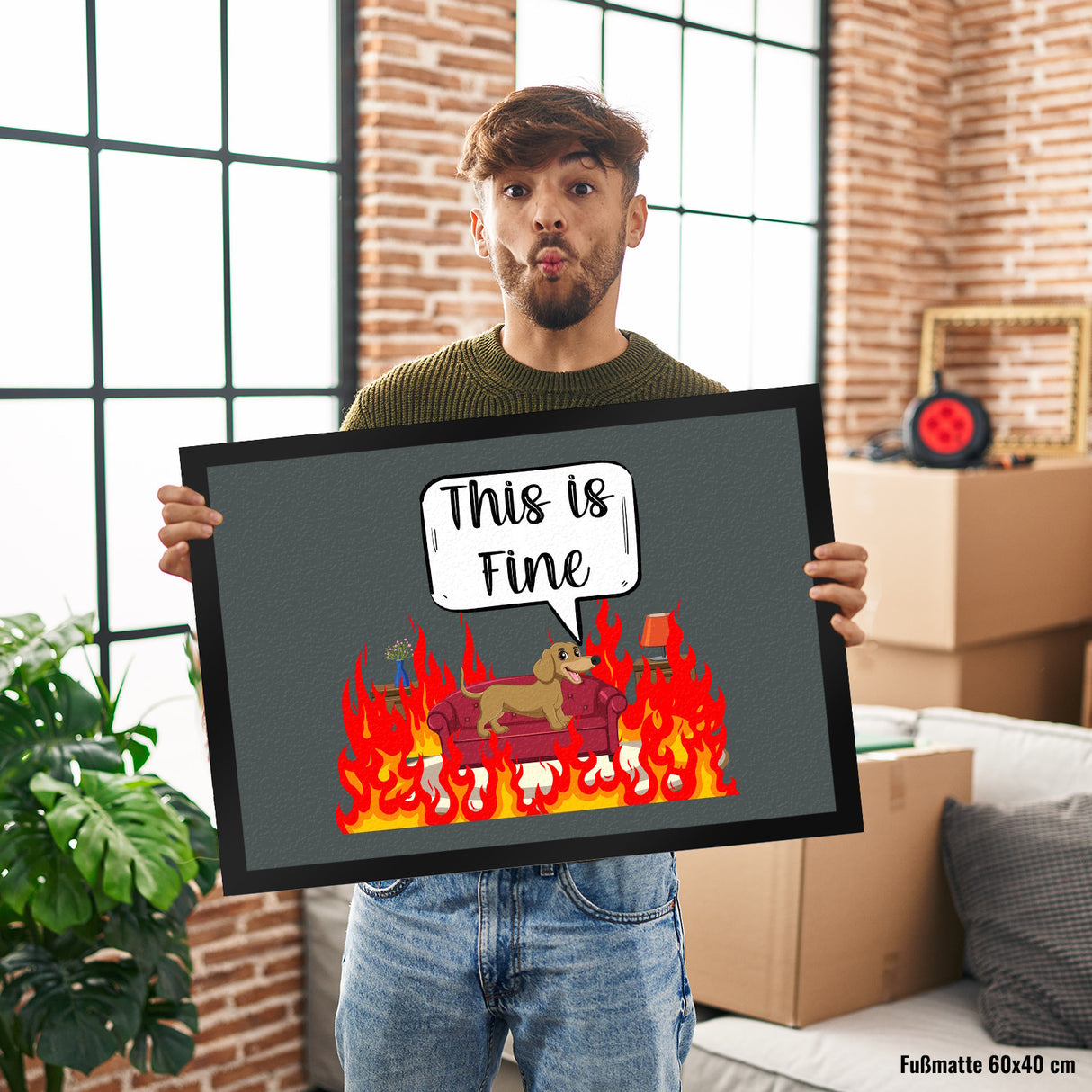This is fine Fußmatte in 35x50 cm Dackel in brennendem Wohnzimmer