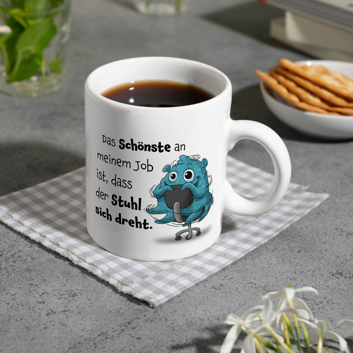 Freches Monster in hellblau Kaffeebecher mit lustigem Spruch