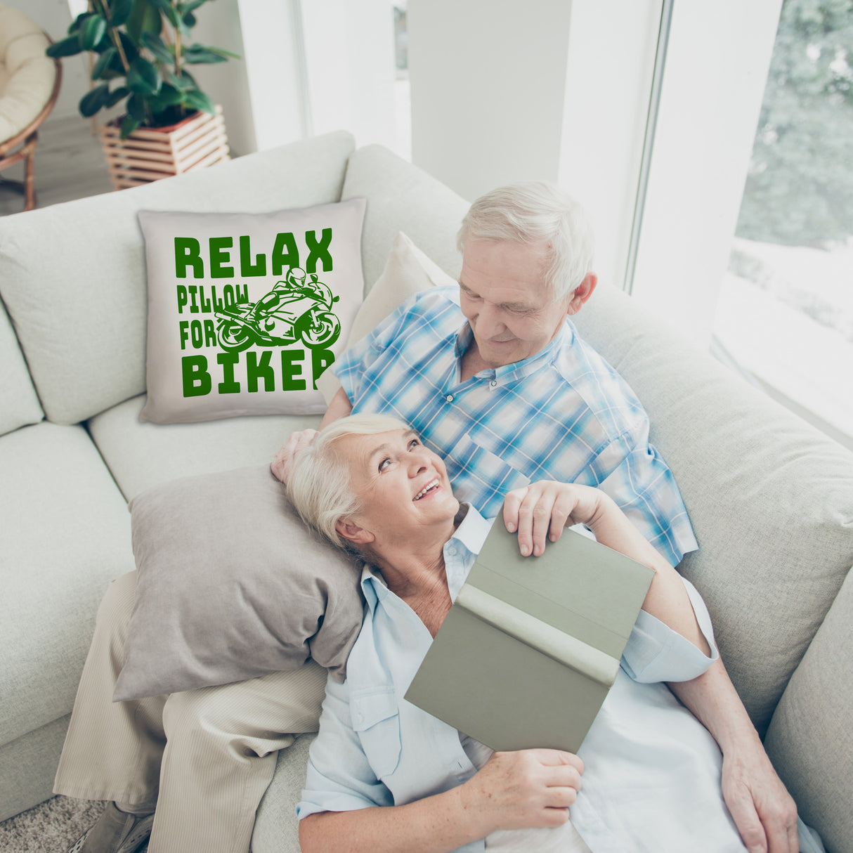 Relax Biker Kissen mit Motorradfahrer Motiv