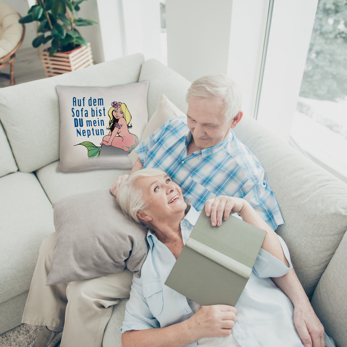 Meerjungfrau Kissen mit Spruch Auf dem Sofa bist du mein Neptun