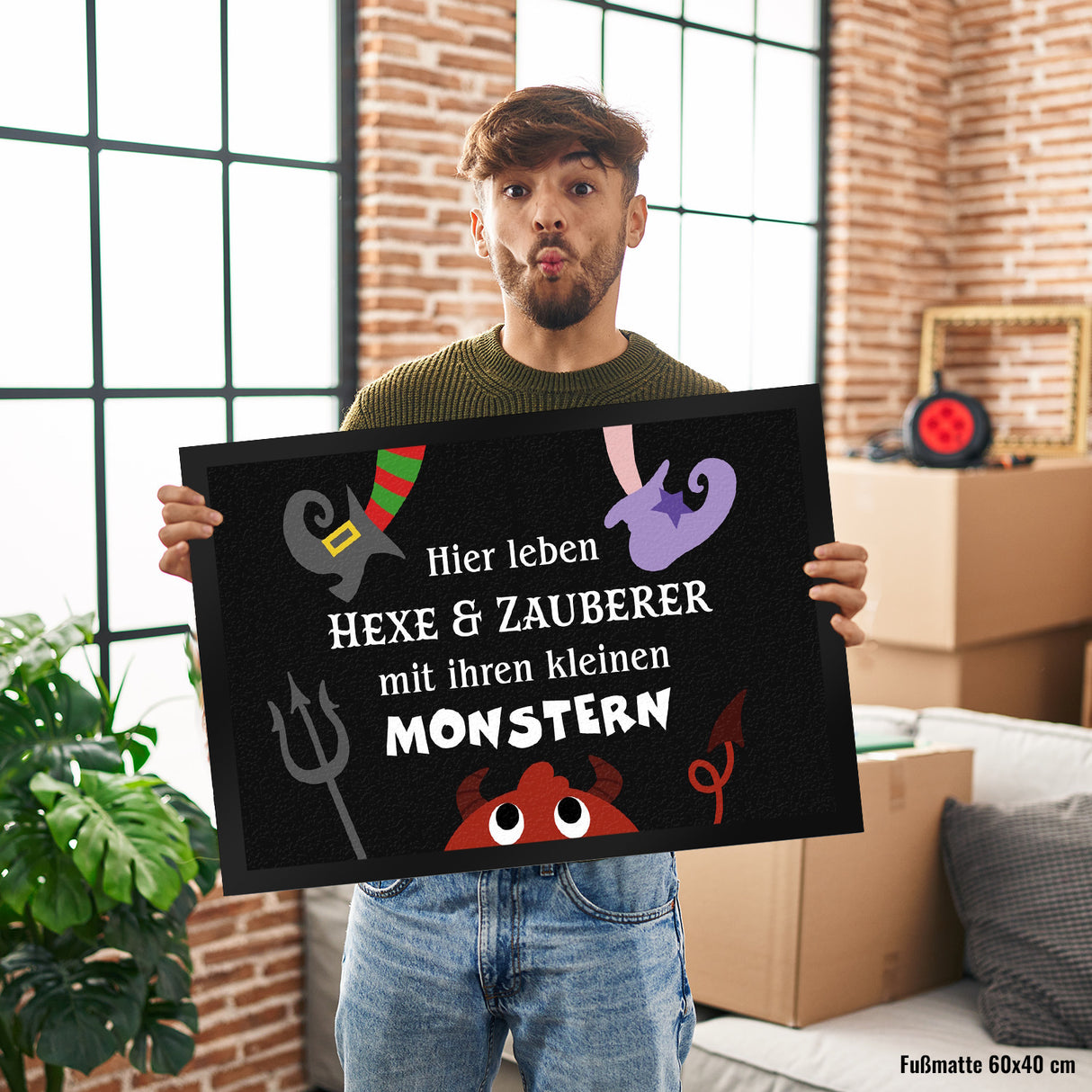 Monster Fußmatte in 35x50 cm mit Spruch Hier leben Hexe & Zauberer