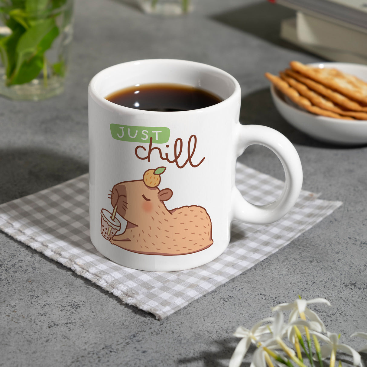 Capybara mit Bubble Tea Kaffeebecher mit Spruch Just Chill