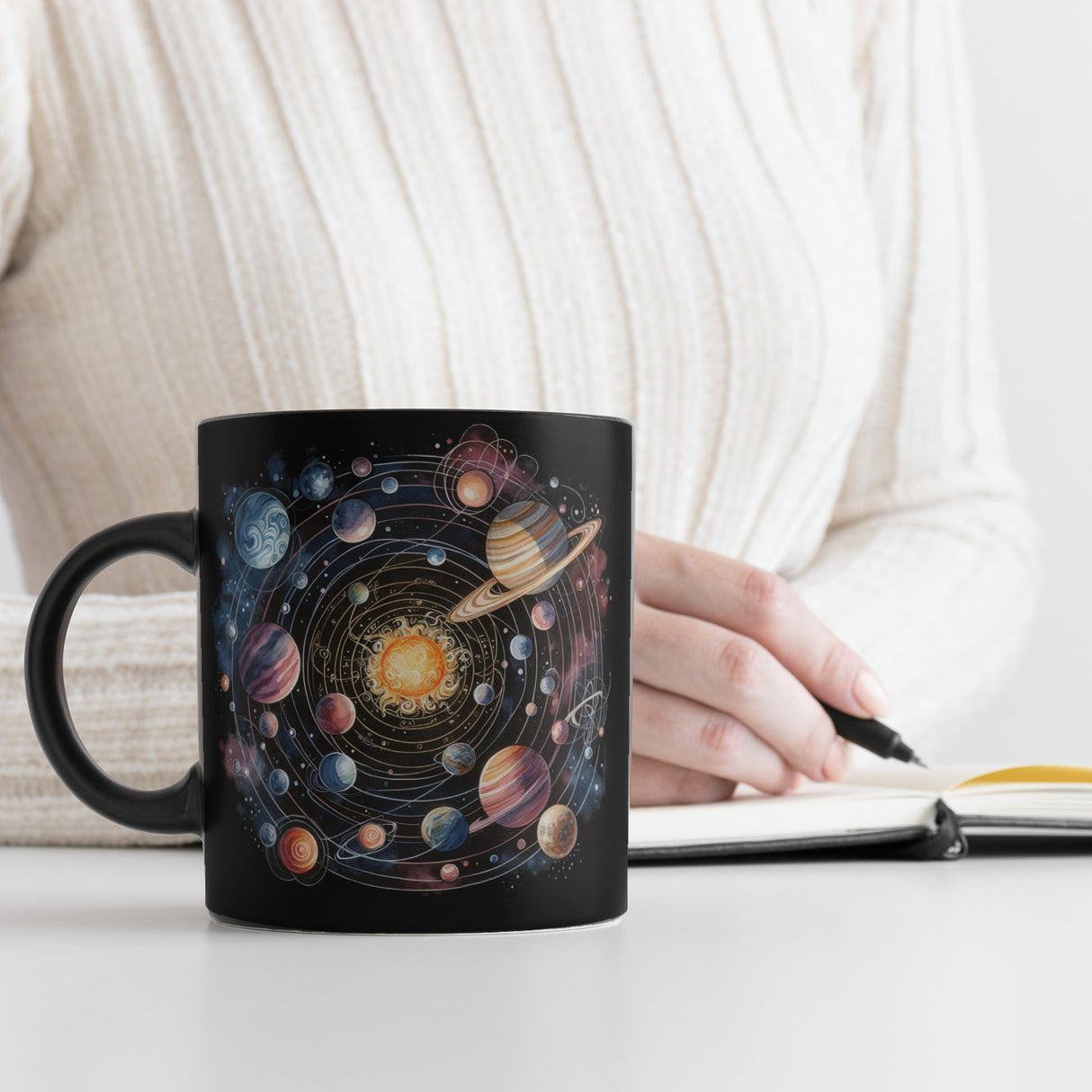 Sonnensystem Tasse in Schwarz