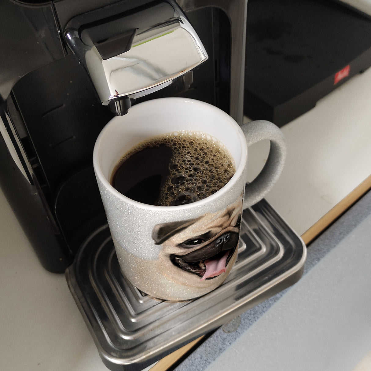 Mops Kaffeebecher