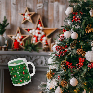 Kaffeebecher mit fotorealistischem Weihnachtsbaum Motiv