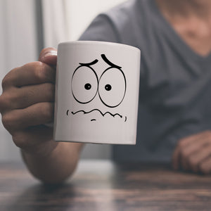 Tassengesichter Kaffeebecher mit ängstliches Gesicht Motiv