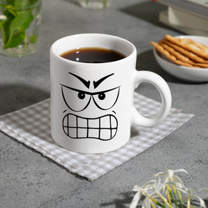 Tassengesichter Kaffeebecher mit aggressives Gesicht Motiv