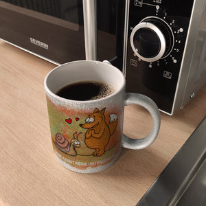Kaffeebecher mit Fuchs und Schnecke Motiv und Spruch: Liebe kennt keine Unterschiede