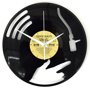 DJ Disc Jockey Vinyl Wanduhr aus einer echten Schallplatte