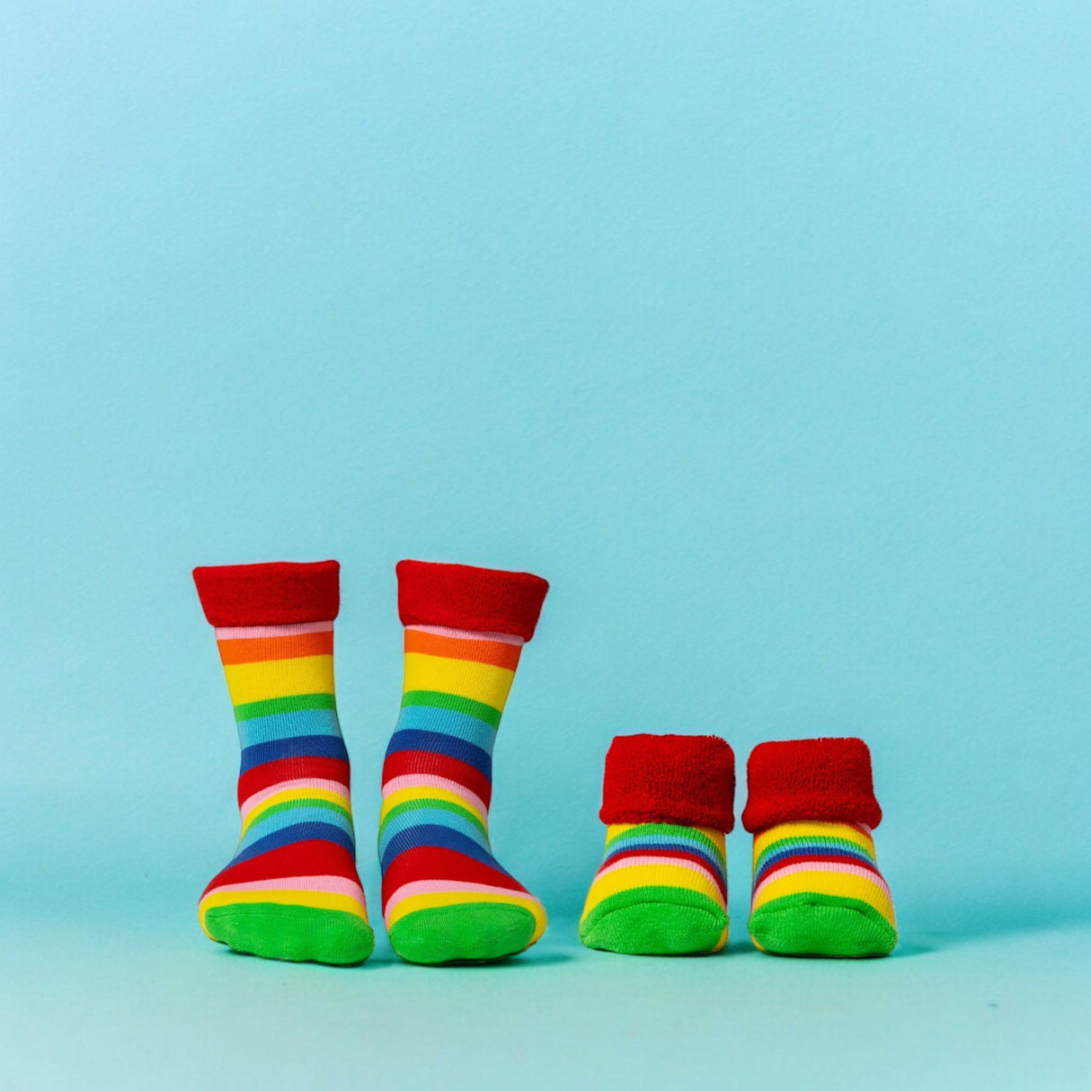 Regenbogen Socken Cucamelon Kuschelsocken für Mama und Baby in 38-40 und für Neugeborene (2 Paare)