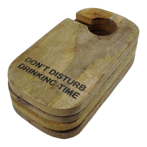 Drinking Time Untersetzer im Design eines Türhängers aus Mangoholz im 4er Set